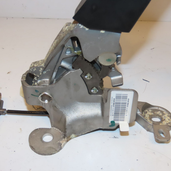 Levier frein a main occasion PEUGEOT 2008 Phase 1 01-2013->... 1.2i PURETECH 110ch 98066999ZD 2