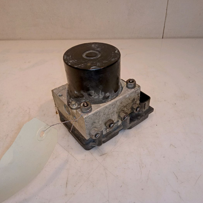 Unité hydraulique ABS occasion VOLKSWAGEN POLO IV Phase 2 05-2005->09-2009 1.4 TDI 70ch 6Q0614117AK 2