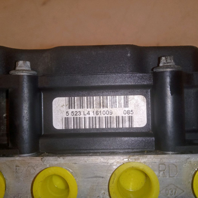 Unité hydraulique ABS occasion RENAULT CLIO CAMPUS II Phase 1 07-2006->07-2009 1.5 DCI 65ch 7701070807 4