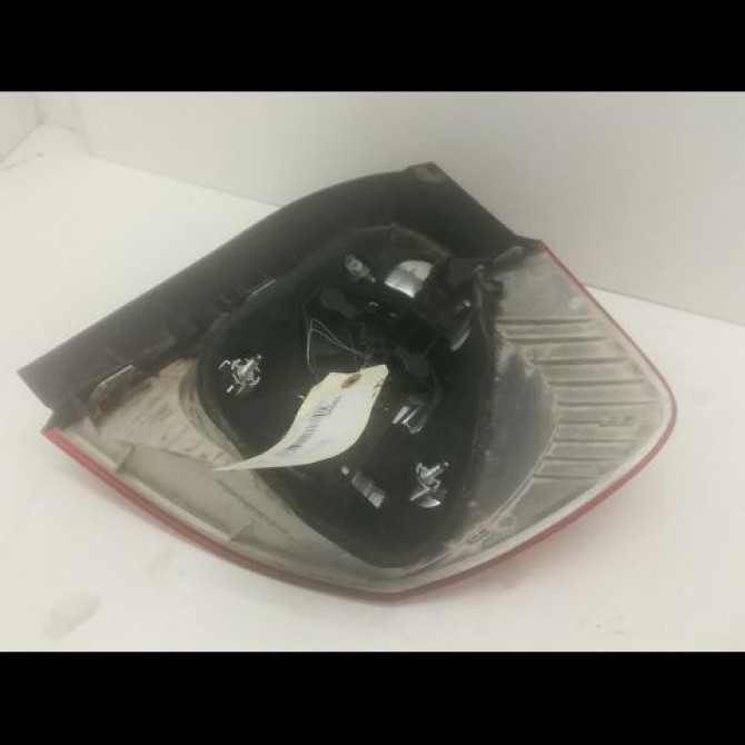 Feu arrière gauche occasion B.M.W. SERIE 1 I Phase 1 05-2004->12-2006 120d 63216924501 2