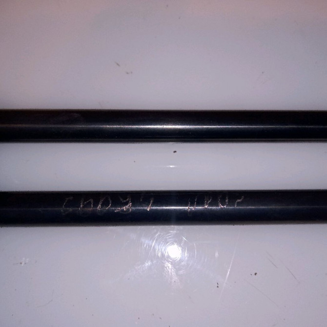 Verin droit hayon occasion RENAULT SCENIC II Phase 1 03-2004->09-2006 1.5 DCI 105ch 8200377199 2