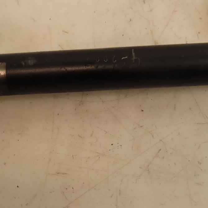 Verin droit hayon occasion SUZUKI SWIFT III Phase 1 03-2005->09-2011 1.3 VVT 8180063812 2