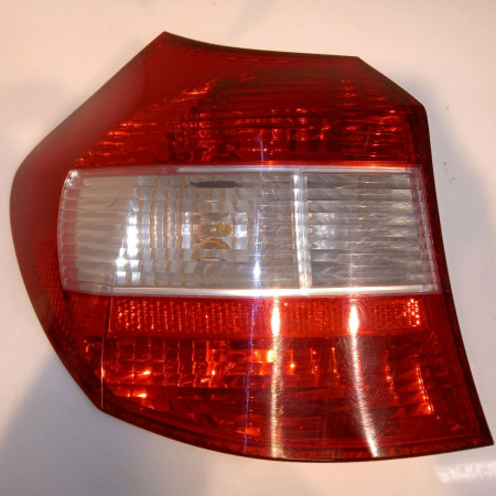 Feu arrière gauche occasion B.M.W. SERIE 1 I Phase 1 05-2004->12-2006 120d 63216924501