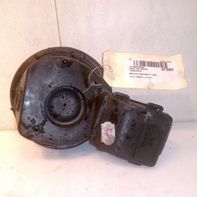 Volet de trappe carburant occasion RENAULT MEGANE III Phase 1 04-1995->04-1999 1.9 DCI 130ch 788300010R 2