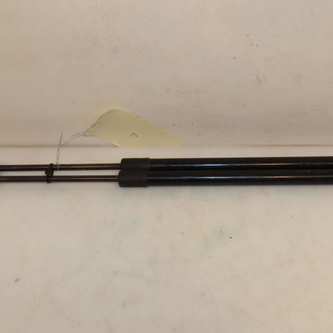 Verin droit hayon occasion SUZUKI SX4 I Phase 1 04-2006->03-2014 1.6 DDIS 90ch 8185079J00 1