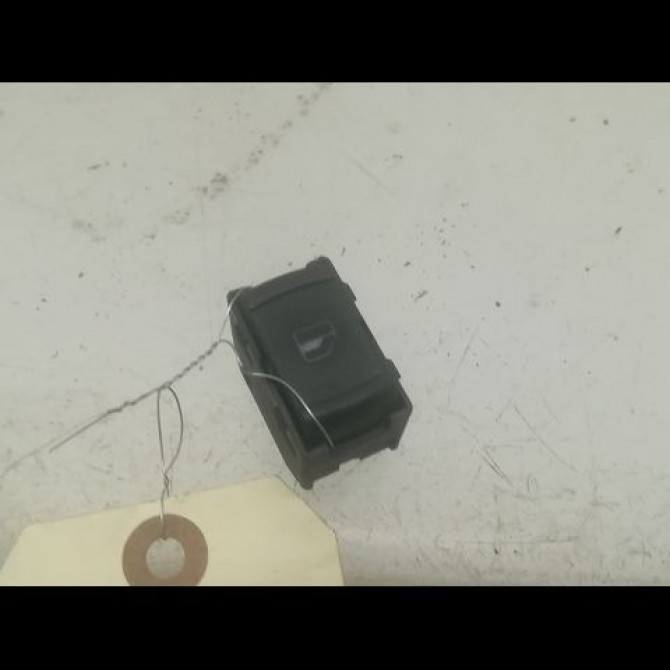 Commande leve-glace porte arrière gauche occasion VOLKSWAGEN GOLF IV GOLF IV Phase 1 1998-01-01->2005-06-30 1.9 TDI 100ch 3B0959855B01C 1