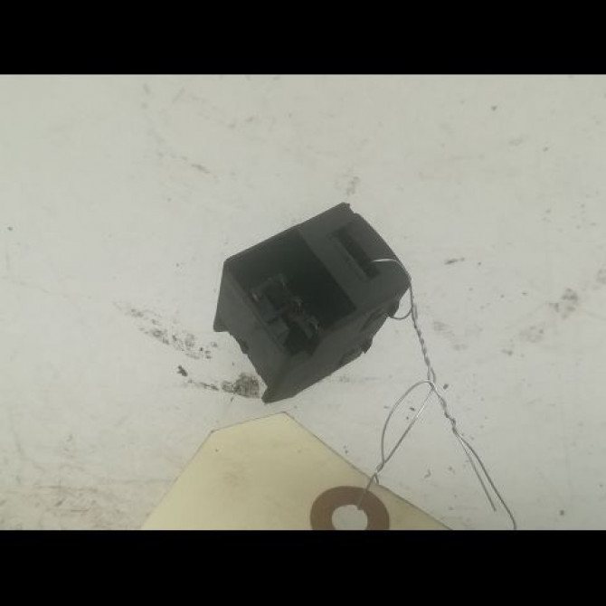 Commande leve-glace porte arrière gauche occasion VOLKSWAGEN GOLF IV GOLF IV Phase 1 1998-01-01->2005-06-30 1.9 TDI 100ch 3B0959855B01C 2