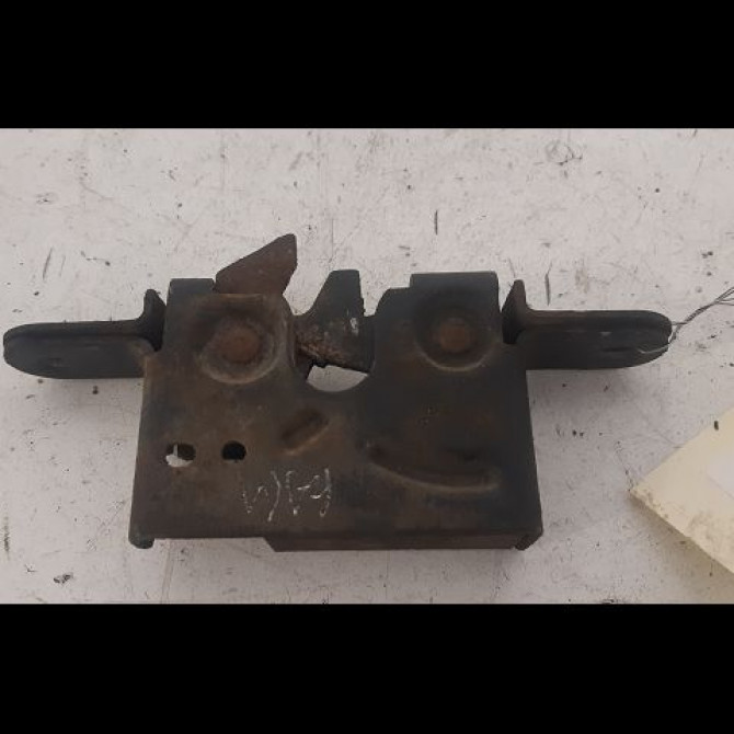 Serrure capot occasion RENAULT MASTER III Phase 1 04-2010->... 2.3 DCI 125ch 656013497R 1