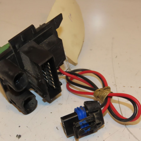 Resistance de chauffage occasion RENAULT CLIO CAMPUS II Phase 2 07-2009->12-2012 1.2i 16v 75ch 7701050736