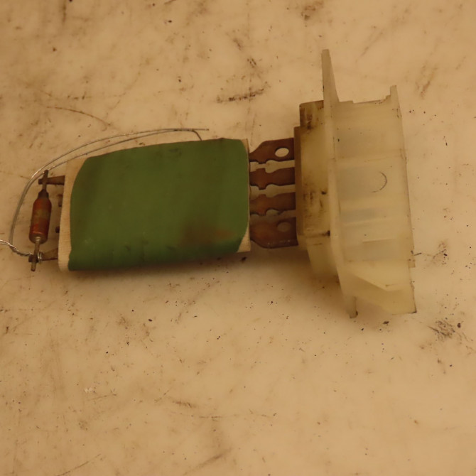 Resistance de chauffage occasion DACIA LOGAN I Phase 1 MCV 01-2007->10-2008 1.5 DCI 85ch 7701060003 1