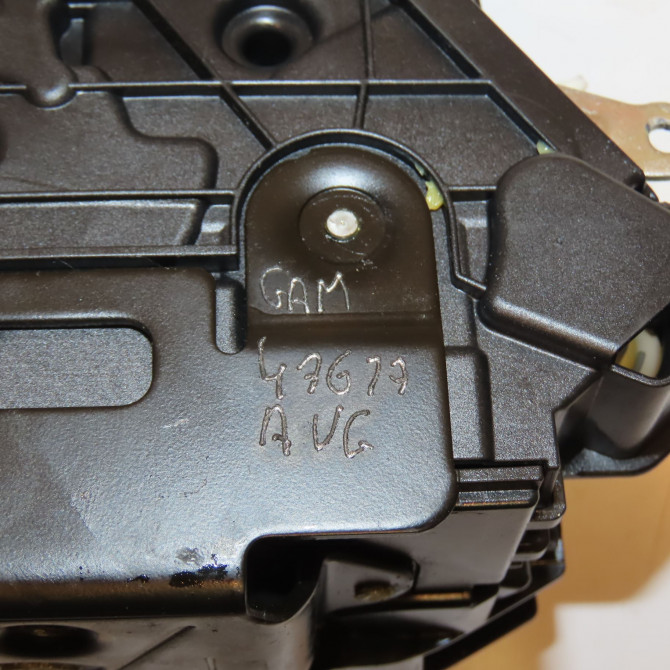 Serrure porte avg occasion VOLKSWAGEN PASSAT VI Phase 1 CC 11-2011->12-2017 5N1837015N 4