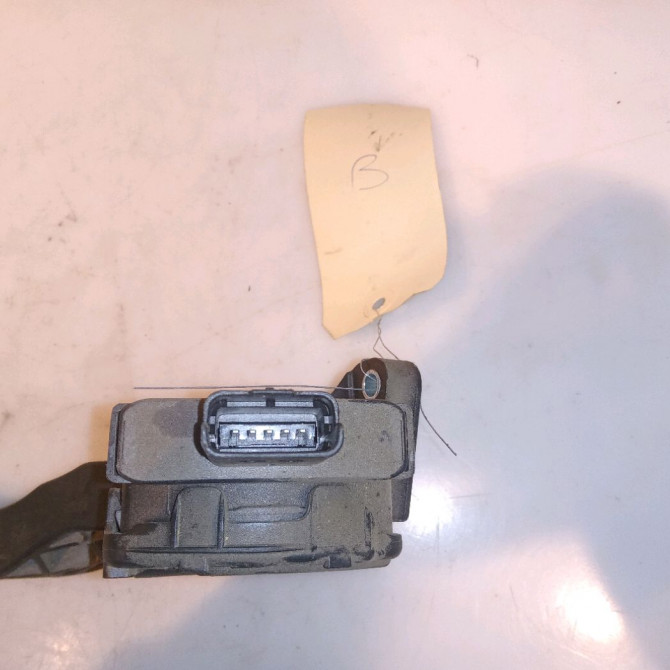 Potentiometre accelerateur occasion PEUGEOT 207 CC Phase 1 03-2007->... 1.6 VTi 120ch 3