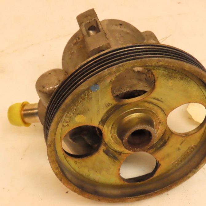 Pompe direction assistee occasion PEUGEOT 306 Phase 2 04-1997->03-2002 1.6i 100ch 4007AJ 2