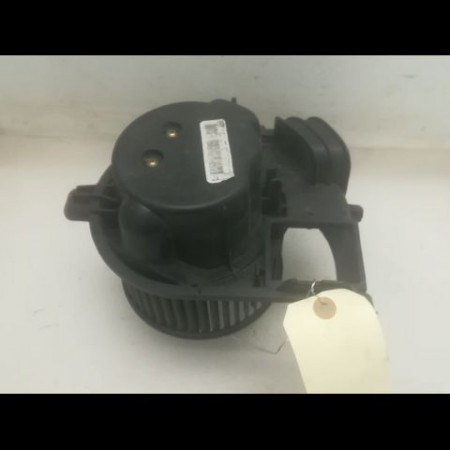 Ventilateur de chauffage occasion RENAULT CLIO II Phase 1 03-1998->06-2001 1.2i 7701050899