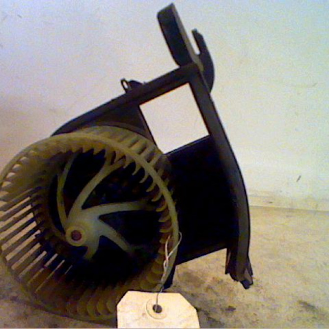 Ventilateur de chauffage occasion RENAULT CLIO II Phase 1 03-1998->06-2001 7701044804 2