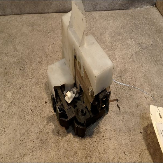 Serrure porte avd occasion RENAULT MEGANE SCENIC I Phase 1 09-1996->08-1999 1.9 D 7701469181 2