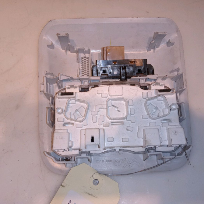 Plafonnier occasion PEUGEOT 2008 Phase 1 04-1995->04-1999 1.6 BlueHDI 120ch 96781445PR 2