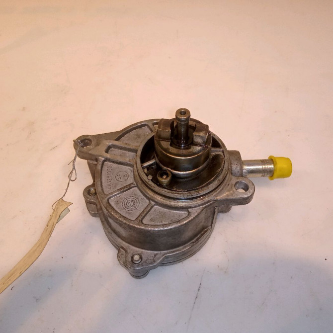 Pompe a vide occasion MERCEDES CLASSE C COUPE SPORT II Phase 1 03-2001->03-2004 6462300365 1