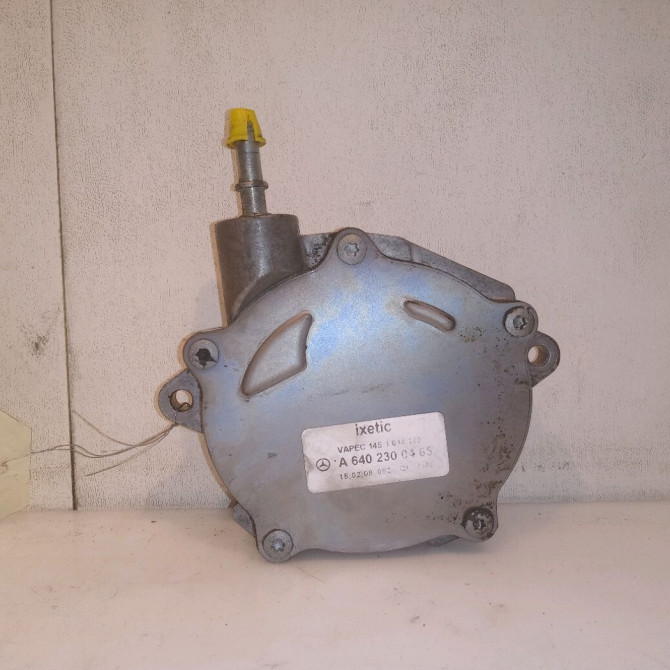 Pompe a vide occasion MERCEDES CLASSE B I Phase 1 06-2005->04-2008 B 180 CDI 6402300465 2