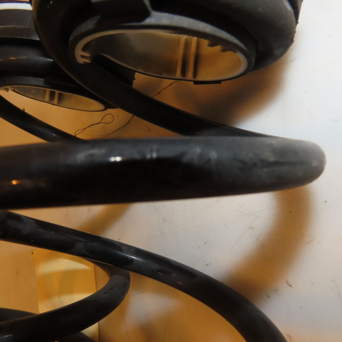 Ressort amortisseur ard occasion PEUGEOT 9830121080 2