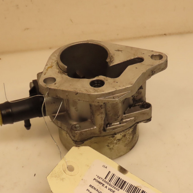 Pompe a vide occasion RENAULT CLIO III Phase 2 03-2009->12-2014 1.5 DCI 75ch 1