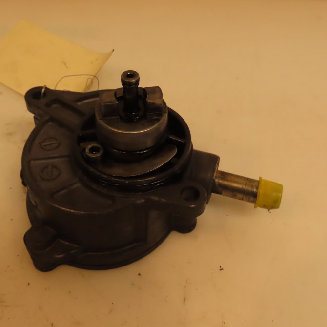 Pompe a vide occasion MERCEDES CLASSE C II Phase 2 03-2004->06-2007 C 200 CDi 6462300365 1