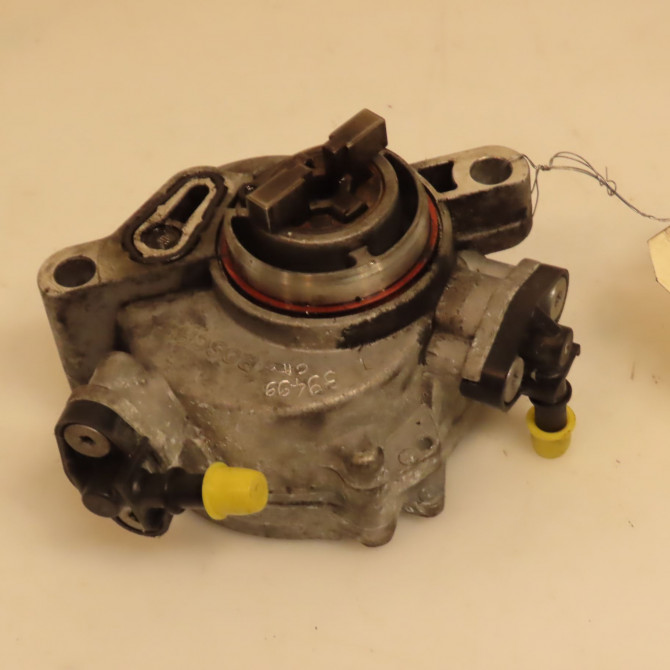 Pompe a vide occasion PEUGEOT 208 208 Phase 1 2012-03-01->2015-09-30 1.4 HDI 68ch 9804021880 1