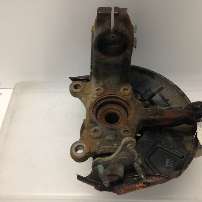 Moyeu avd occasion VOLKSWAGEN CADDY III Phase 1 03-2004->07-2010 1.9 TDI 105ch 5K0498621 2