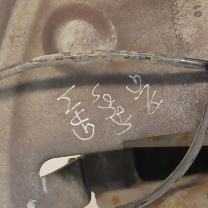 Moyeu avg occasion  3307A2 3