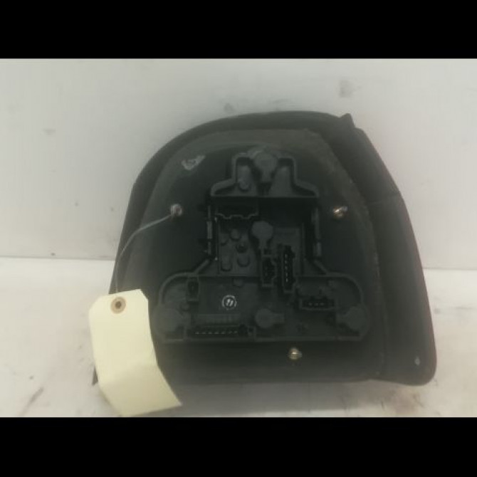 Feu arrière gauche occasion VOLKSWAGEN GOLF III Phase 1 01-1992->12-1997 1.8i 90ch 1H6945111 2