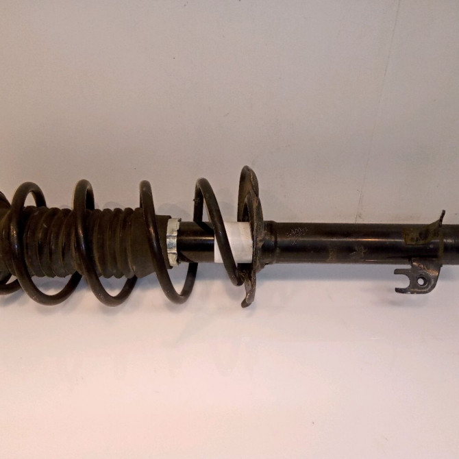 Amortisseur avant droit occasion PEUGEOT 107 Phase 2 01-2009->01-2012 1.0i 70ch 12v B000674380 2