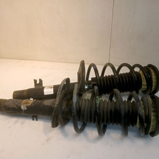 Amortisseur avant droit occasion CITROEN DS3 Phase 1 11-2009->03-2014 1.6 e-HDi 90ch 5208P5 2