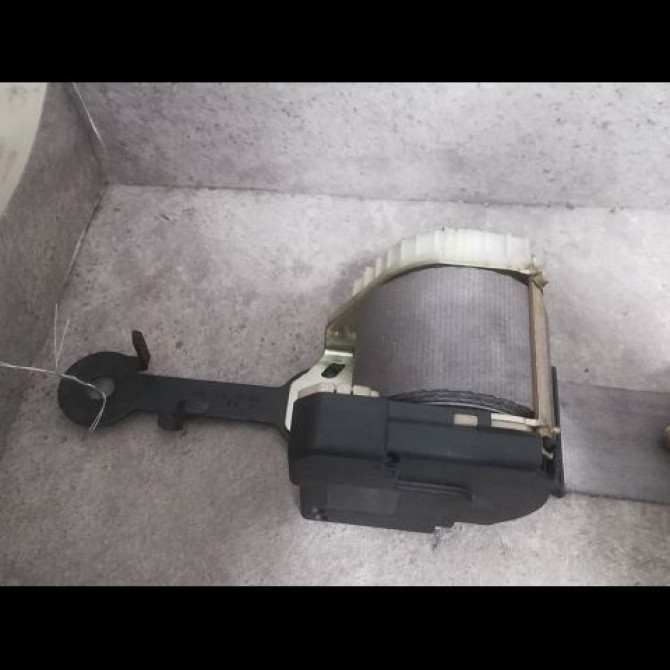 Ceinture avant droite occasion RENAULT CLIO II Phase 2 06-2001->07-2006 1.4i 16v 8200081642 2