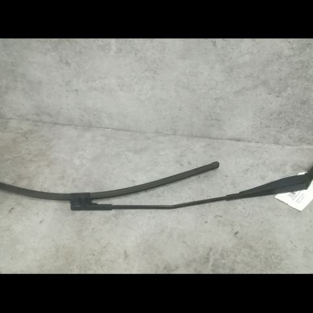 Bras essuie-glace avant gauche occasion PEUGEOT 207 Phase 1 04-2006->06-2013 1.6 HDI 8v 92ch 6429AL