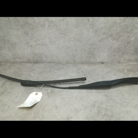 Bras essuie-glace avant gauche occasion DACIA SANDERO II Phase 1 10-2012->... 1.0i 75ch 288817528R