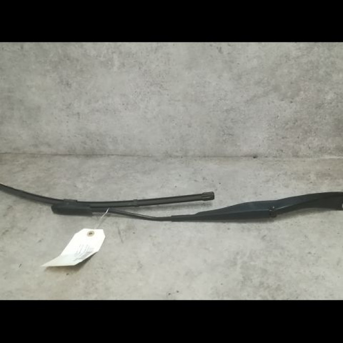 Bras essuie-glace avant gauche occasion DACIA SANDERO II Phase 1 10-2012->... 1.0i 75ch 288817528R 1