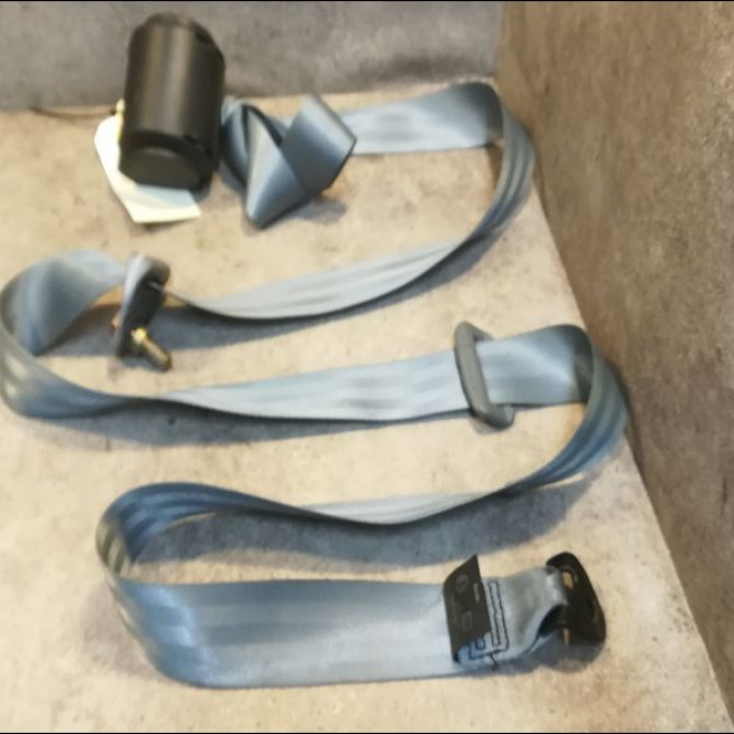 Ceinture arrière droite occasion RENAULT TWINGO I Phase 3 08-2000->06-2007 1.2i 8v 60ch 8200703374 1