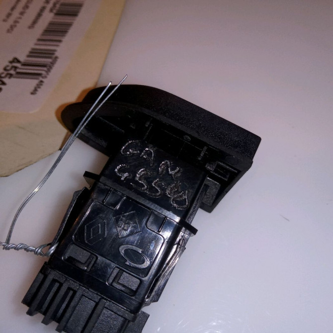 Bouton de warning occasion RENAULT CLIO IV Phase 1 07-2012->... 1.5 DCI 90ch 252907372R 3