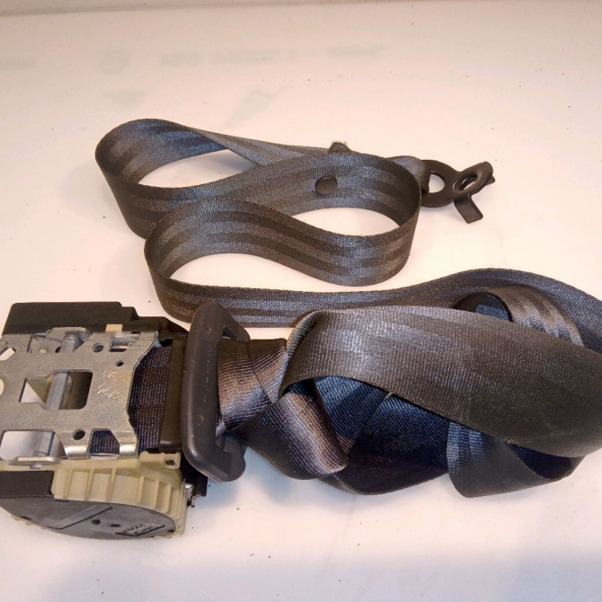 Ceinture arrière gauche occasion RENAULT CLIO CAMPUS II Phase 1 07-2006->07-2009 1.5 DCI 65ch 8200281410 2