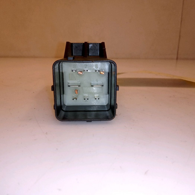 Boitier de préchauffage occasion FORD FIESTA V Phase 1 09-2002->10-2005 1.4 TDCI 2