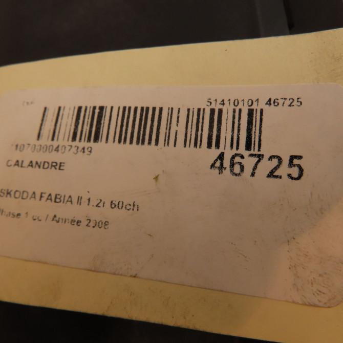 Calandre occasion SKODA FABIA II Phase 1 05-2007->03-2010 1.2i 60ch 5J0853668A9B9 4
