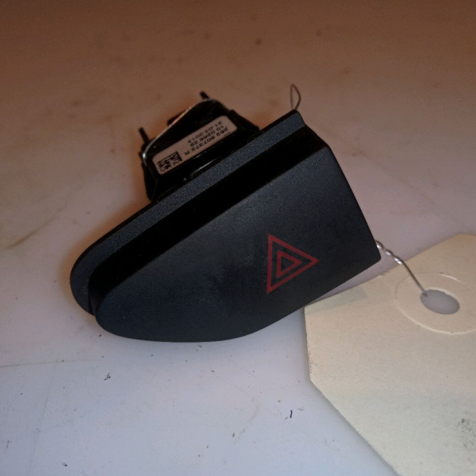 Bouton de warning occasion RENAULT CLIO IV Phase 1 07-2012->... 1.5 DCI 90ch 252907372R 1