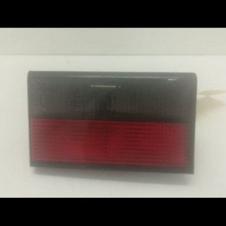 Feu arrière interieur gauche occasion CITROEN XANTIA Phase 1 03-1993->06-1998 2.1 TD 95668017