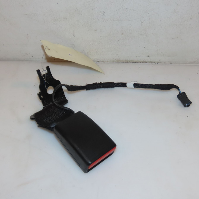 Ancrage ceinture arrière gauche occasion PEUGEOT 98265554XT 1