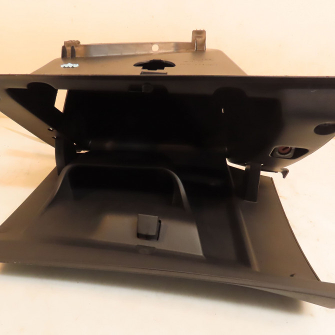 Boite à gants occasion PEUGEOT 2008 Phase 1 01-2013->... 1.6 E-HDI 92ch 96738112ZD 4