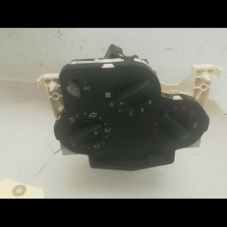 Commande de chauffage occasion DACIA LOGAN I Phase 1 06-2005->06-2008 1.6 MPI 6001547667