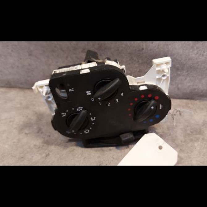 Commande de chauffage occasion DACIA LOGAN I Phase 1 06-2005->06-2008 1.5 DCI 70ch 6001547667 1