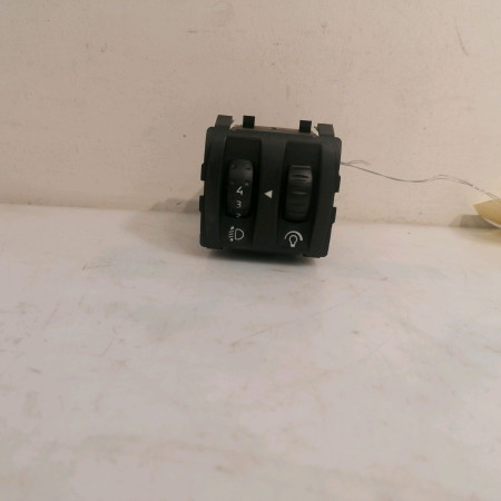 Commande eclairage occasion RENAULT CLIO III Phase 1 09-2005->03-2009 1.5 DCI 85ch 255405605R