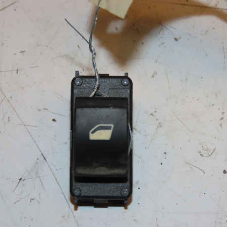 Commande leve-glace porte arrière gauche occasion PEUGEOT 5008 I Phase 1 11-2009->12-2013 1.6 HDI 110ch 6490X7