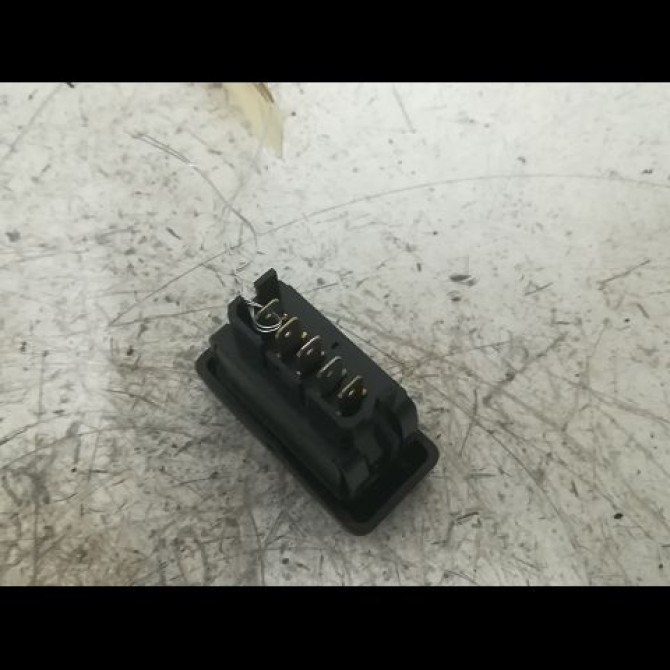 Commande lève-glace porte avant gauche occasion DACIA LOGAN I Phase 1 MCV 01-2007->10-2008 1.5 DCI 85ch 6001546816 2